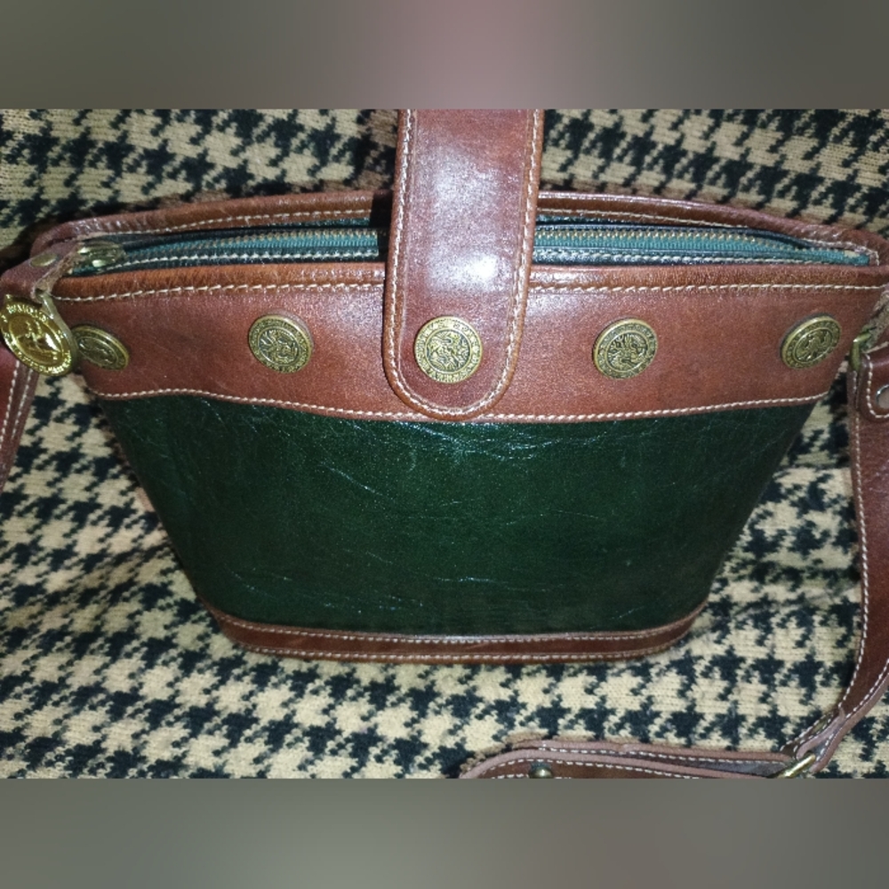 Brahimn Dartmouth Massachusetts Crossbody - Picture 13 of 14